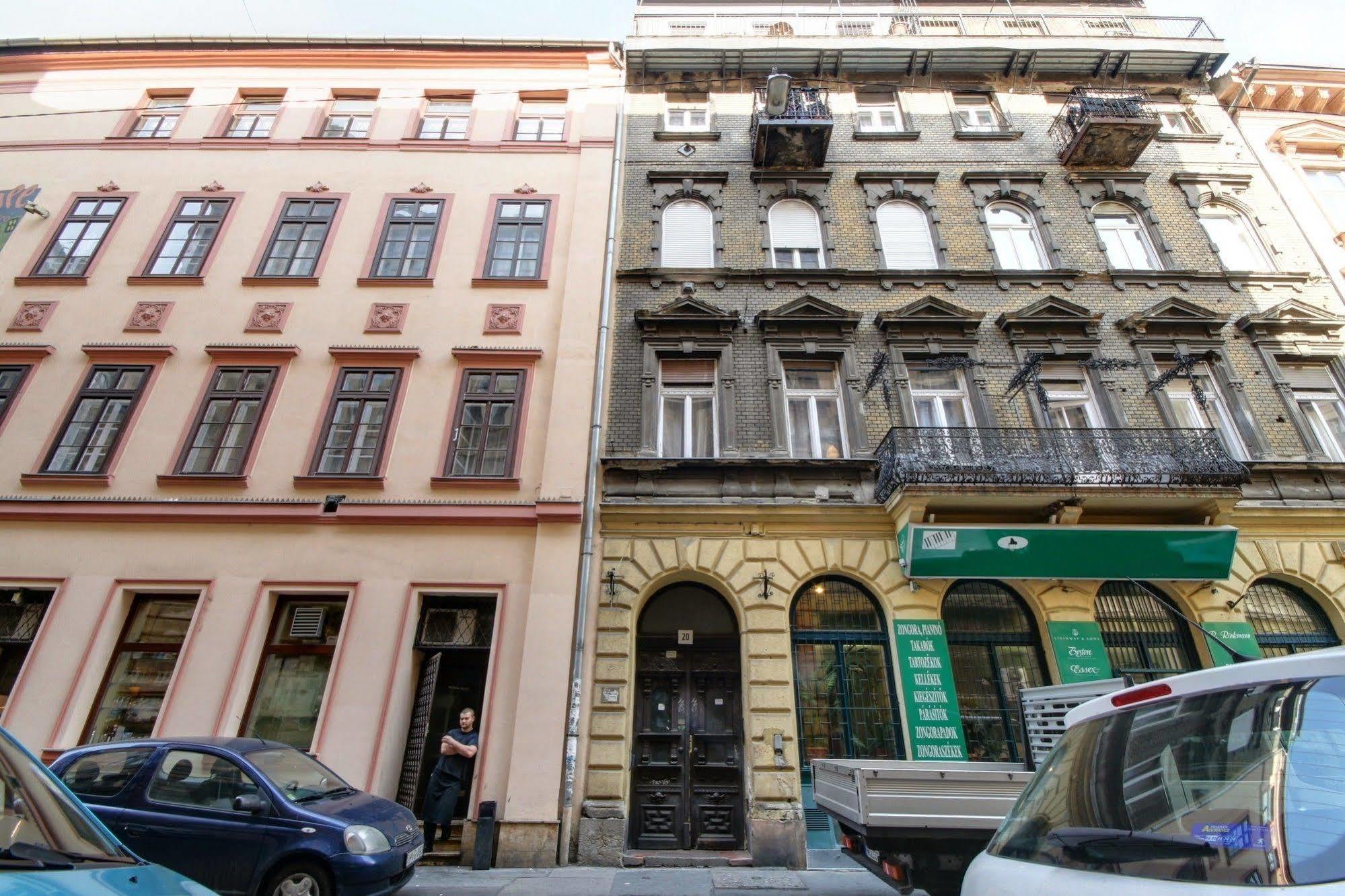 Opera Guesthouse Budapest Exterior photo